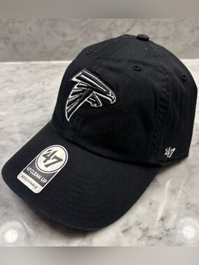 Atlanta Falcons  '47 Brand NFL Clean Up Adjustable Strap Hat Black & White